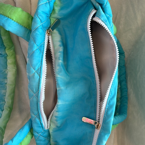 Jill & Ally Zip Top Quilted Tote - Picture 3 of 7